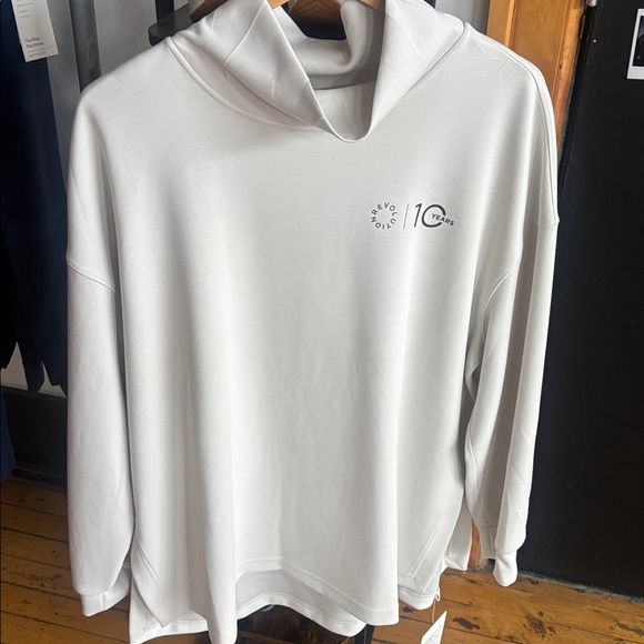 Lululemon Softstreme Funnel Neck Long Pullover - NWT, size XL - Picture 1 of 4